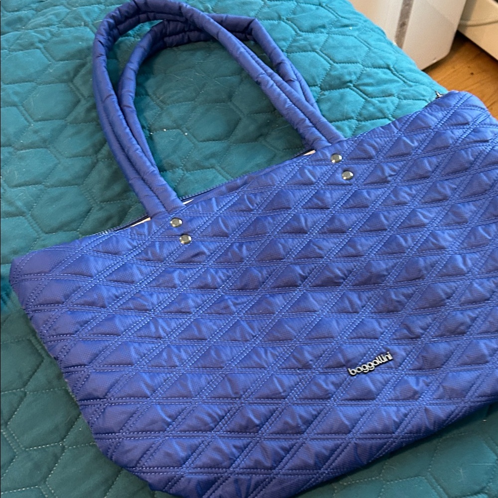 Baggallini Blue Quilted Tote